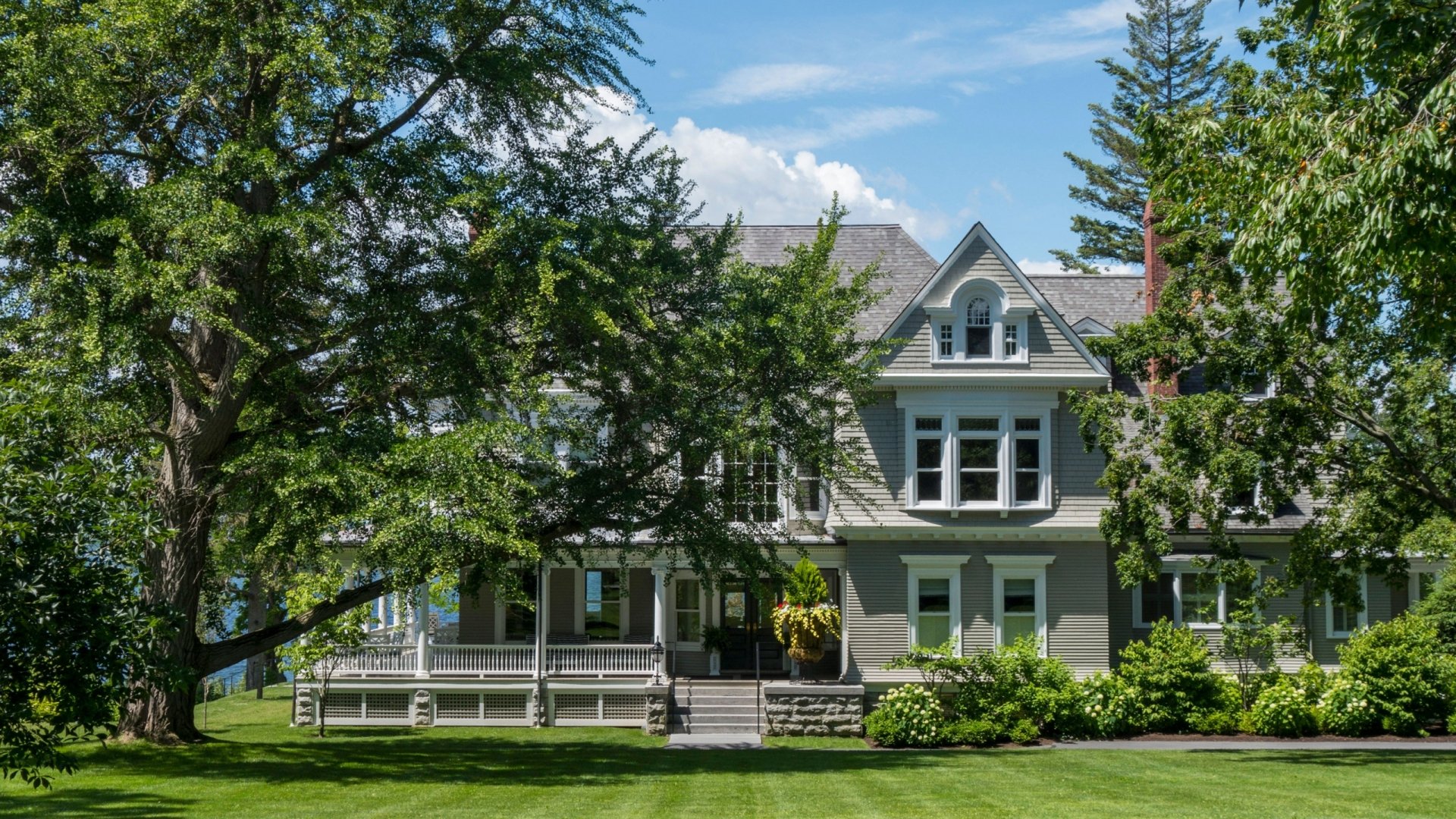 Rowland House  Accommodation In Finger Lakes, New York